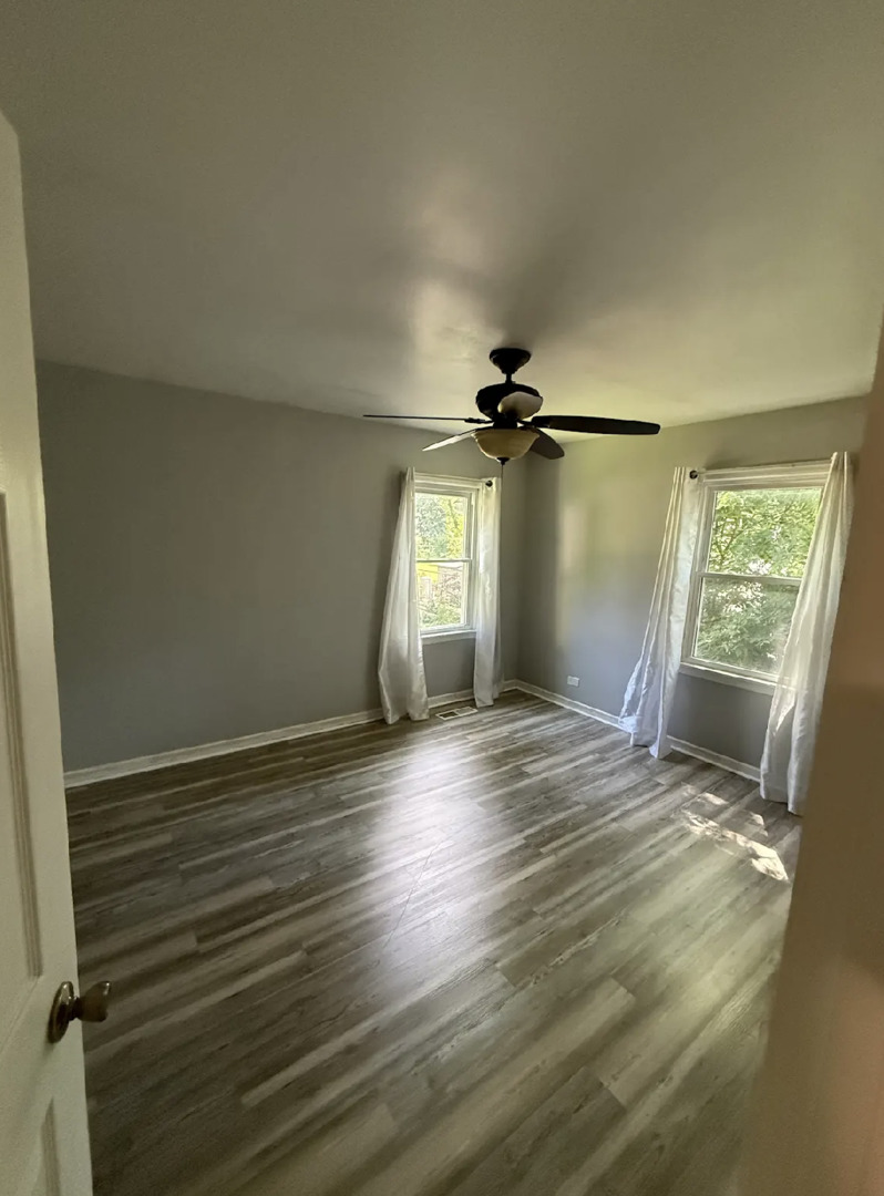 47 W Algonquin Road Property Photo 19