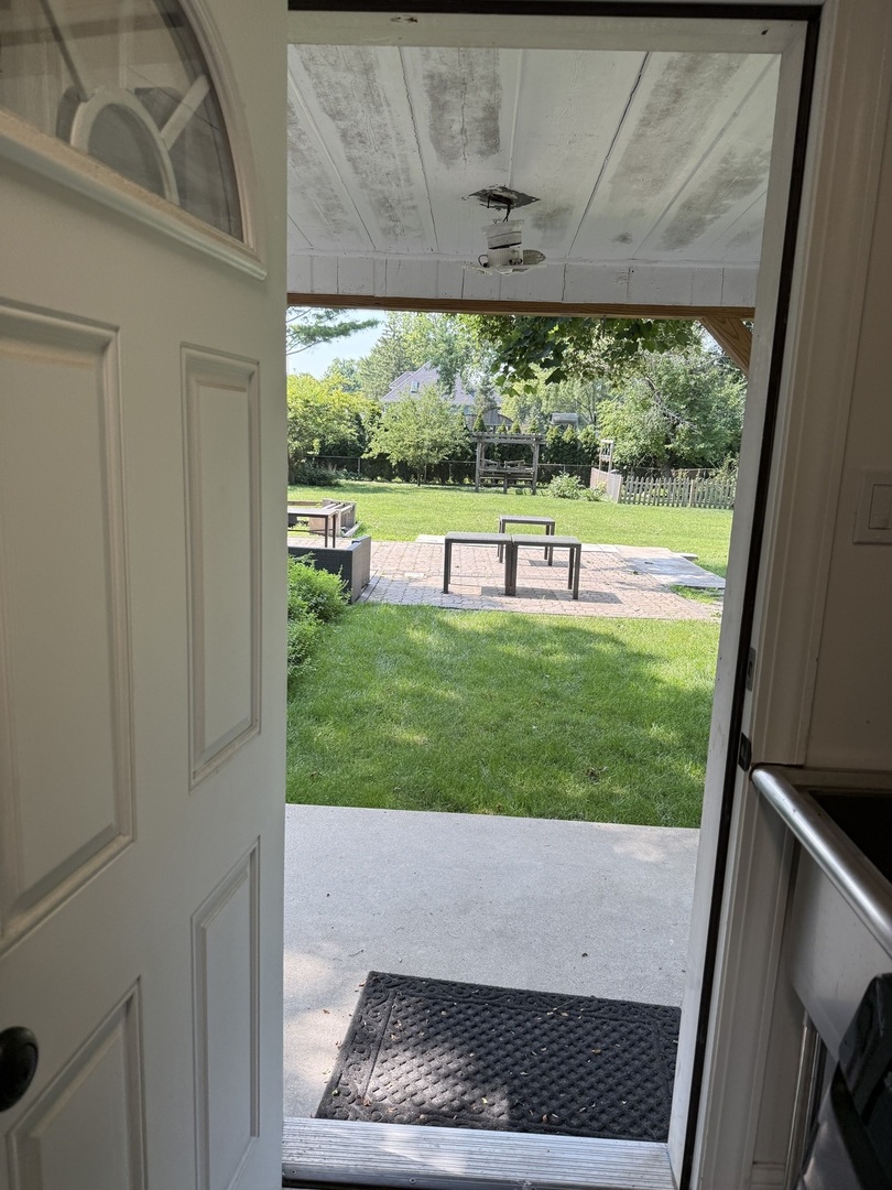 47 W Algonquin Road Property Photo 26