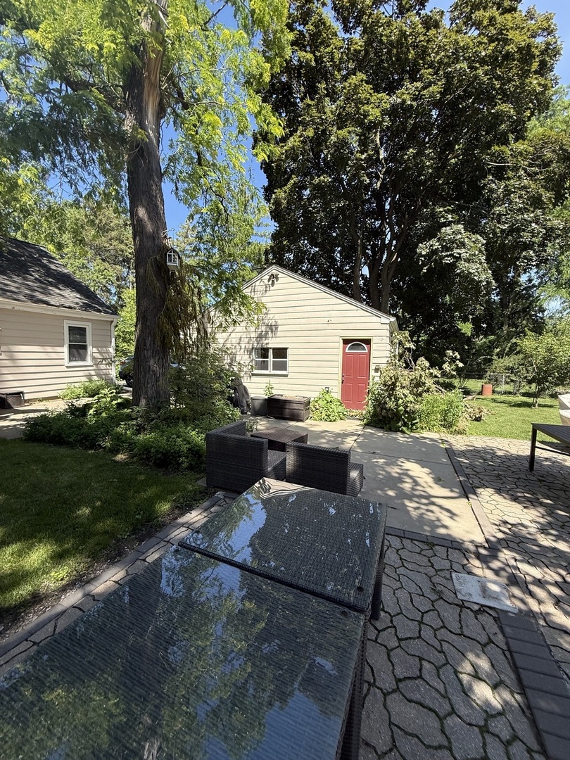 47 W Algonquin Road Property Photo 30