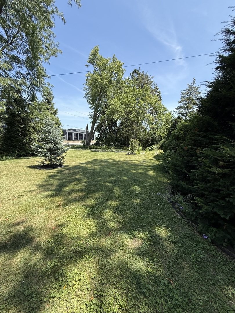 47 W Algonquin Road Property Photo 38
