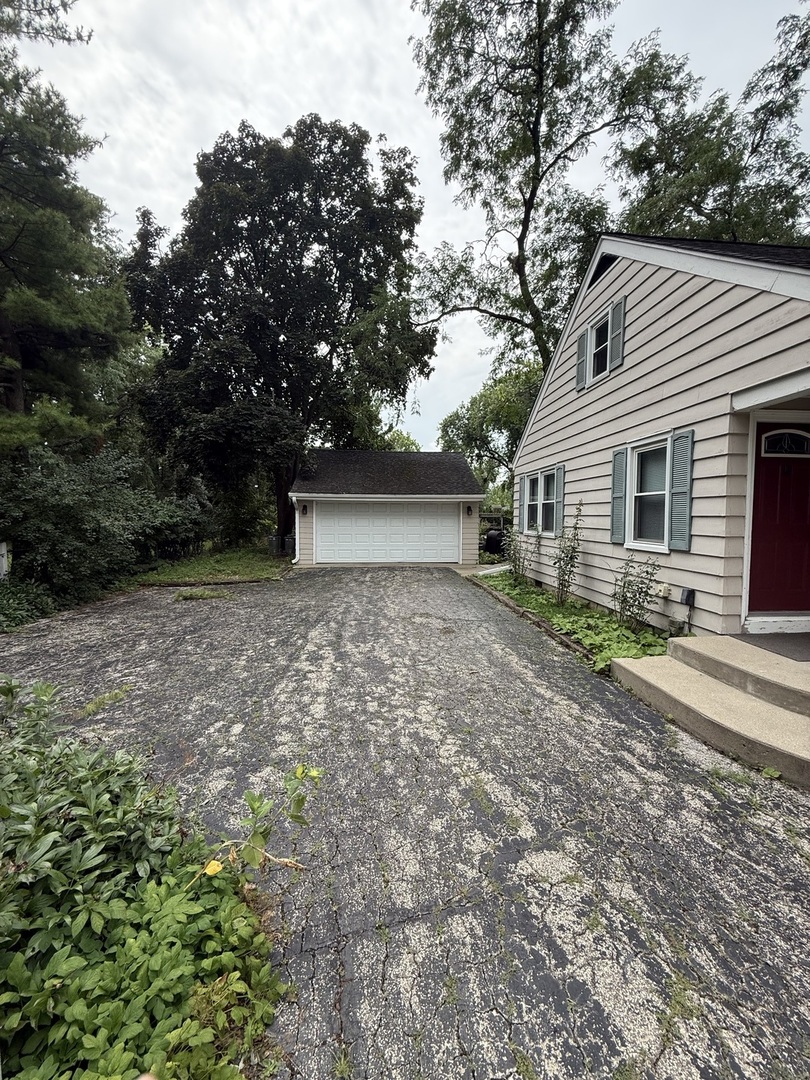 47 W Algonquin Road Property Photo 45