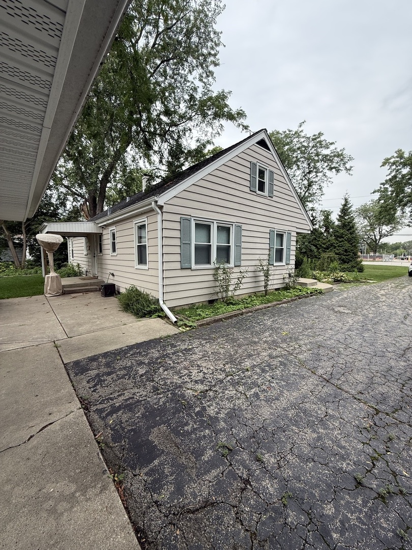 47 W Algonquin Road Property Photo 48