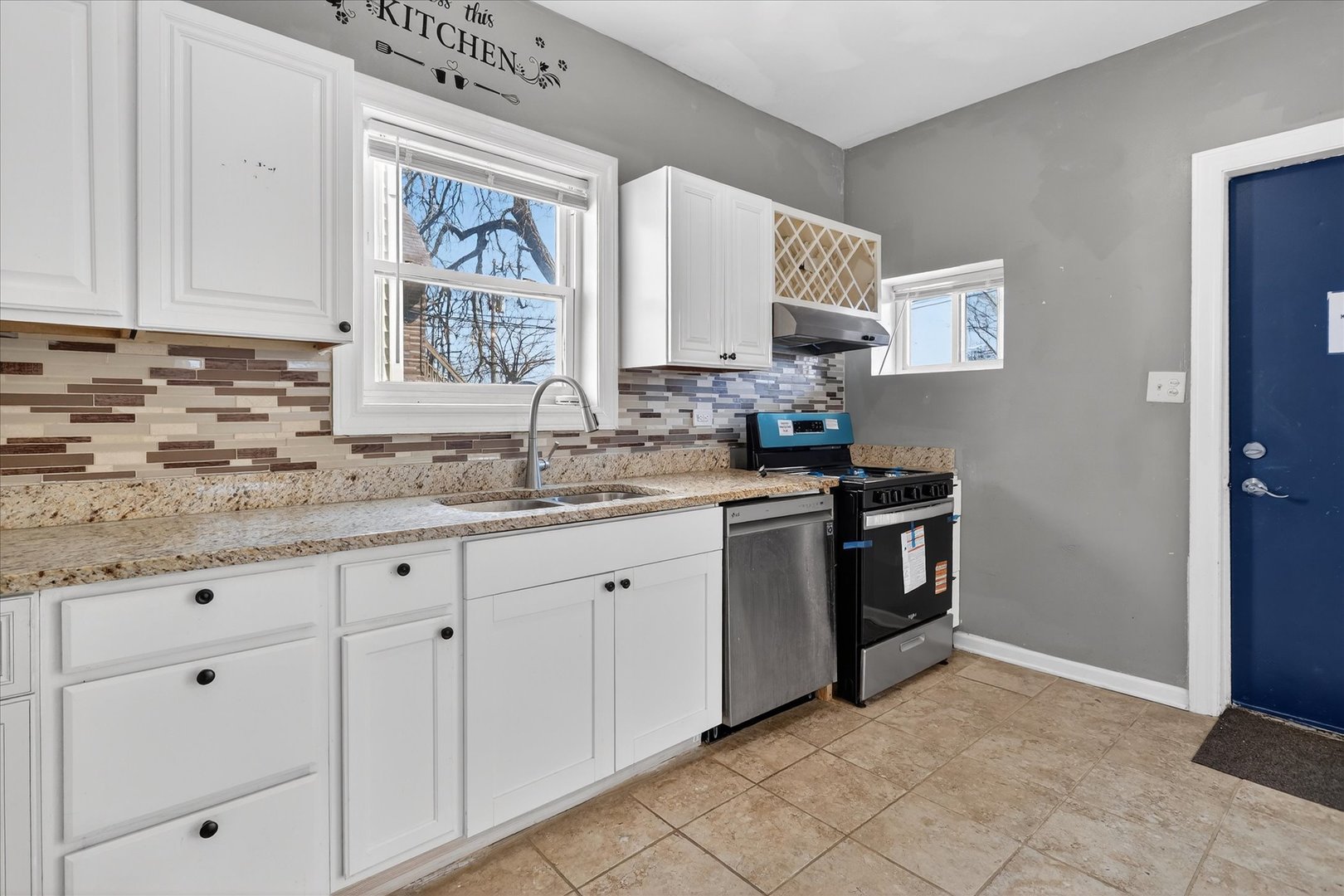 1 E 114th Street Property Photo 11