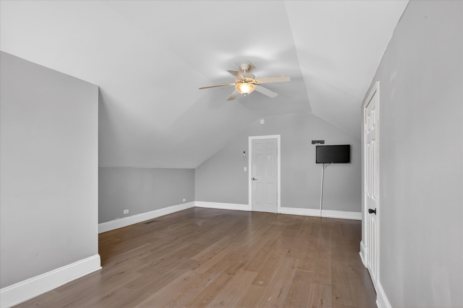 1 E 114th Street Property Photo 16