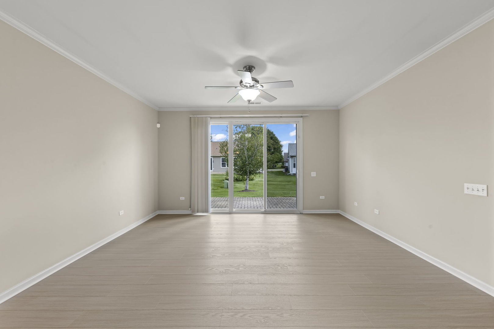312 National Drive Property Photo 6