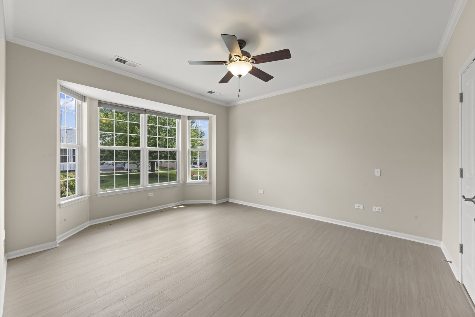 312 National Drive Property Photo 12
