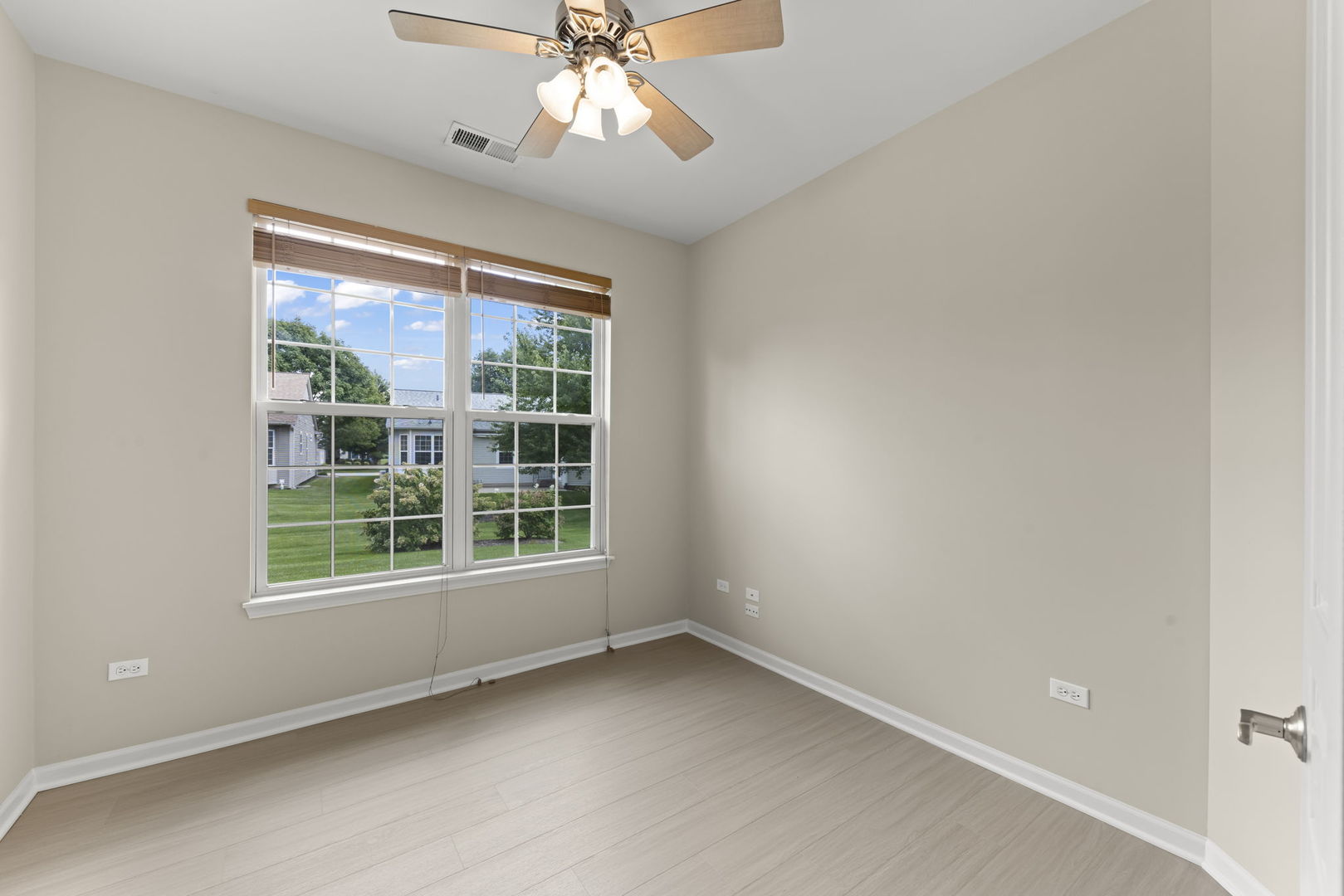312 National Drive Property Photo 19