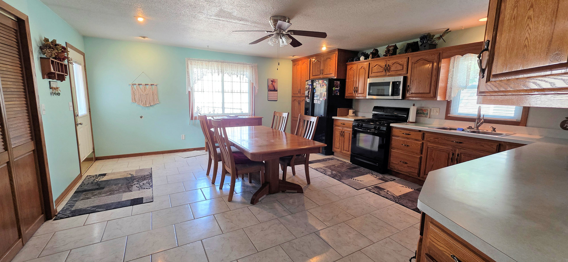 347 S Douglas Drive Property Photo 4