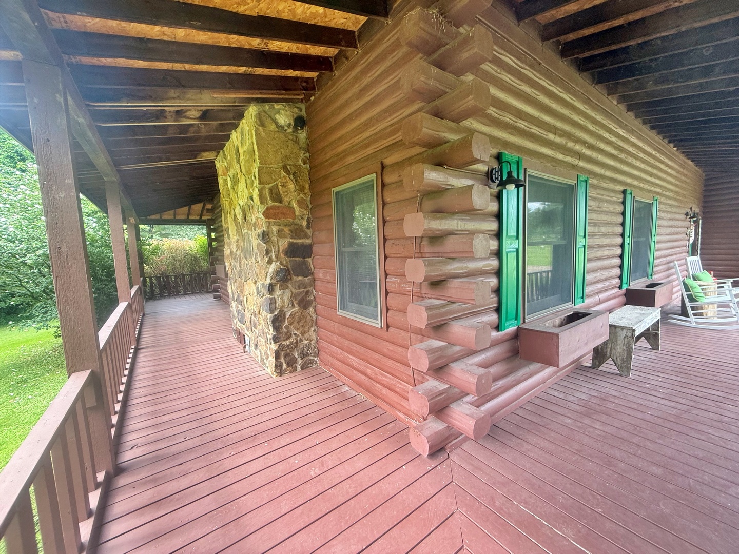 5142 Midway Road Property Photo 8