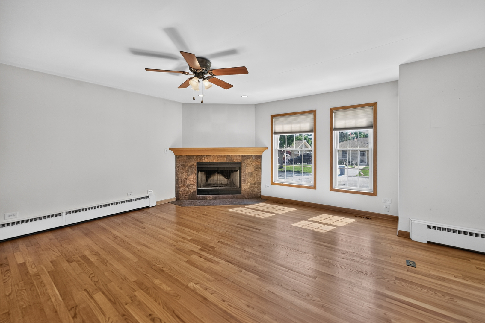 1142 S Cornell Avenue Property Photo 3