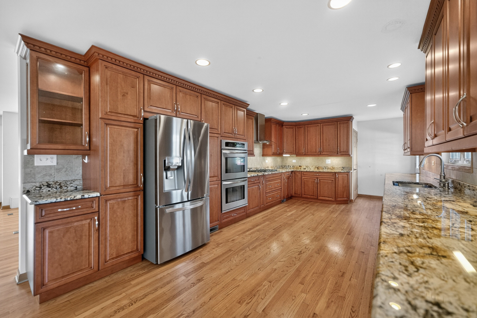 1142 S Cornell Avenue Property Photo 7