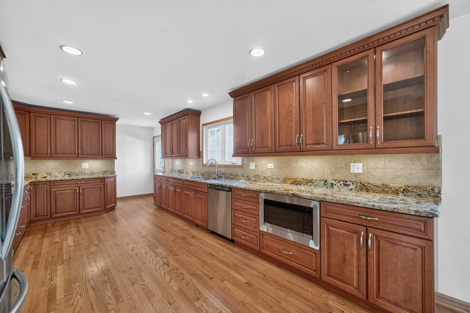 1142 S Cornell Avenue Property Photo 8