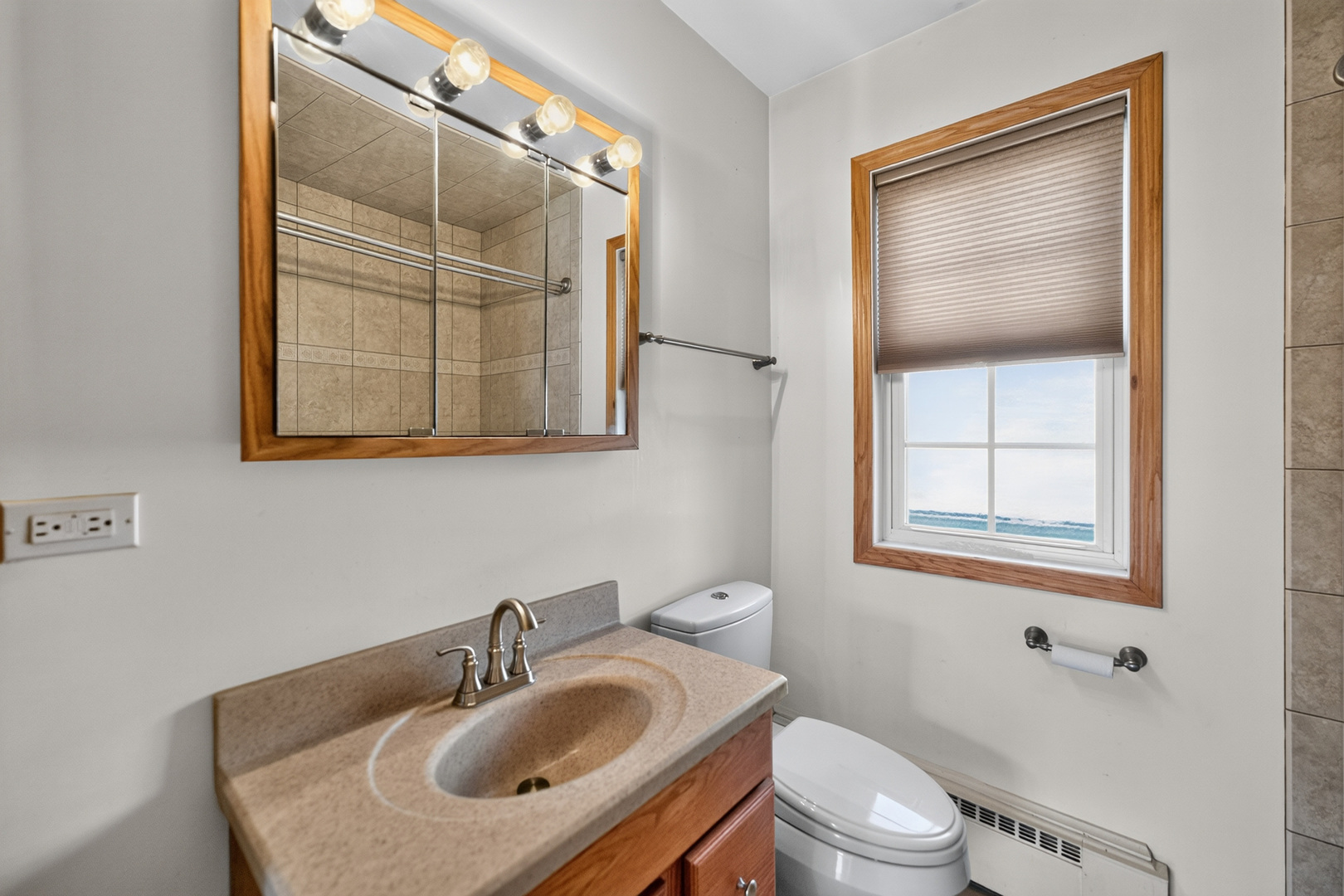 1142 S Cornell Avenue Property Photo 13