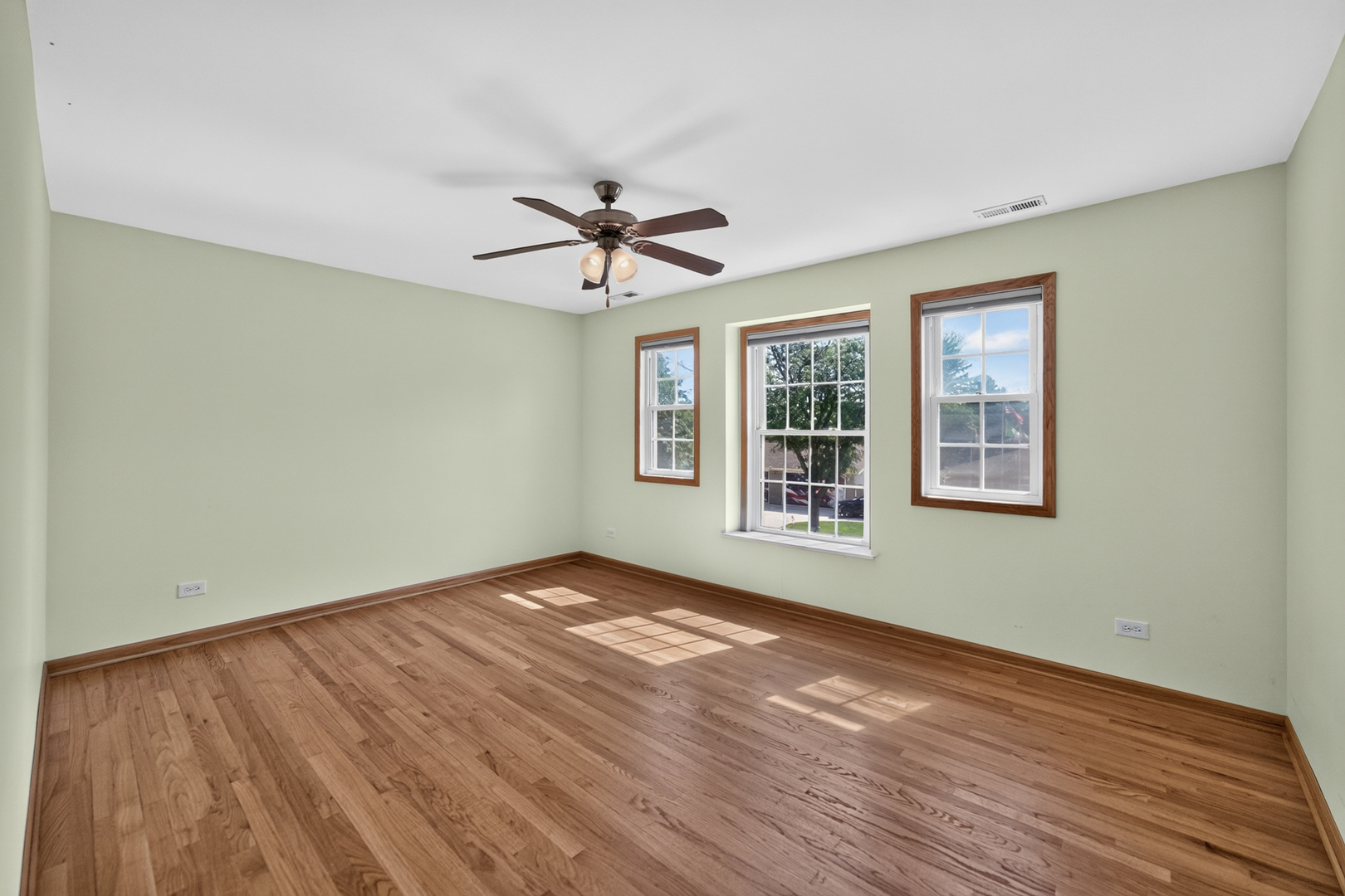 1142 S Cornell Avenue Property Photo 25