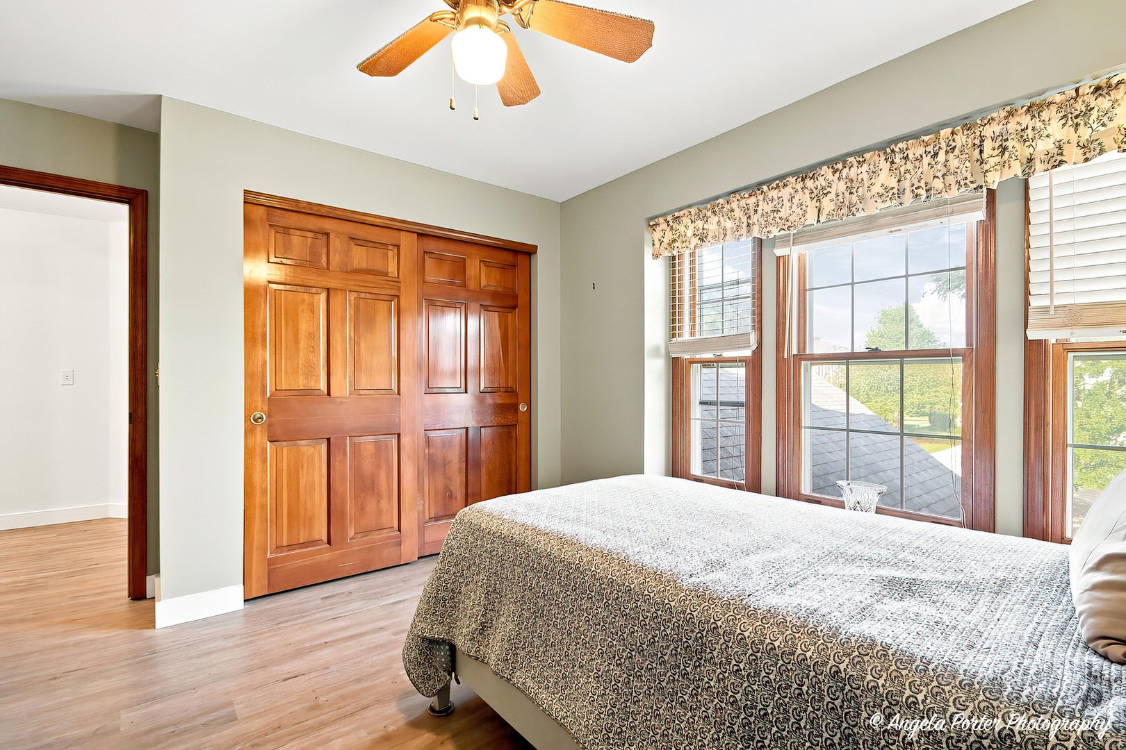827 Stonebridge Lane Property Photo 23