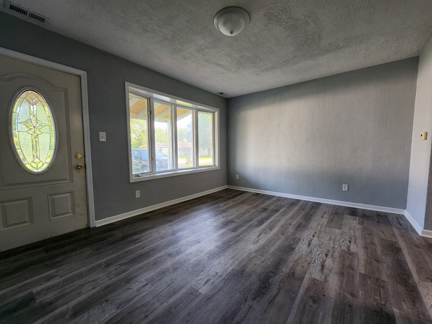113 N Cambria Street Property Photo 2