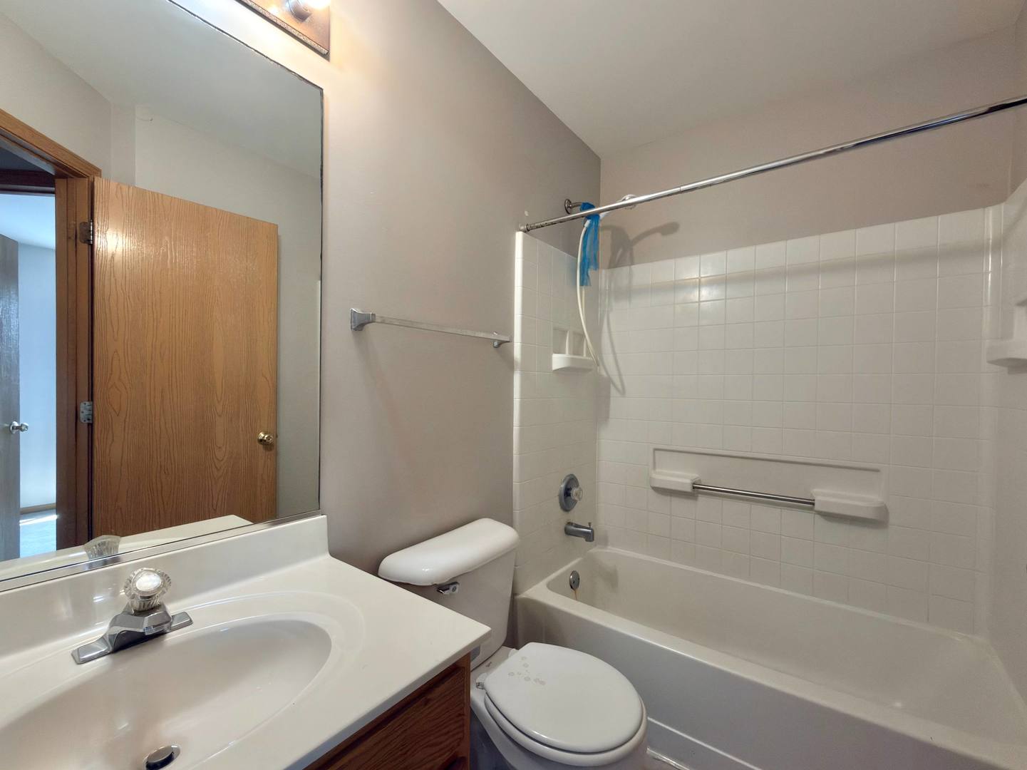 902 Symphony Drive Property Photo 8
