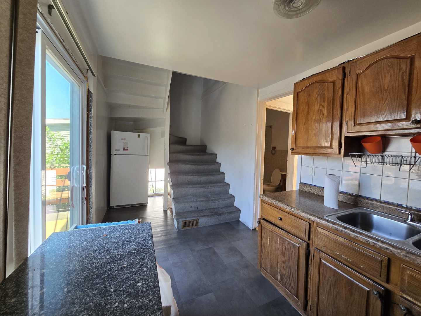 4602 N Karlov Avenue Property Photo 8