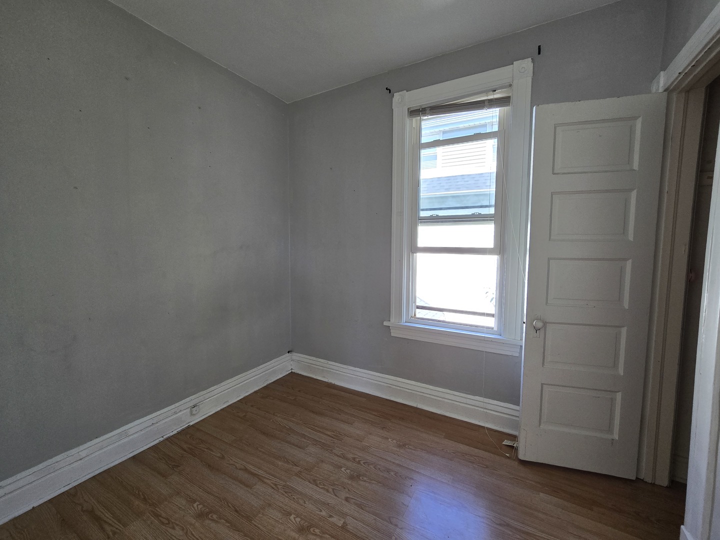 4602 N Karlov Avenue Property Photo 11