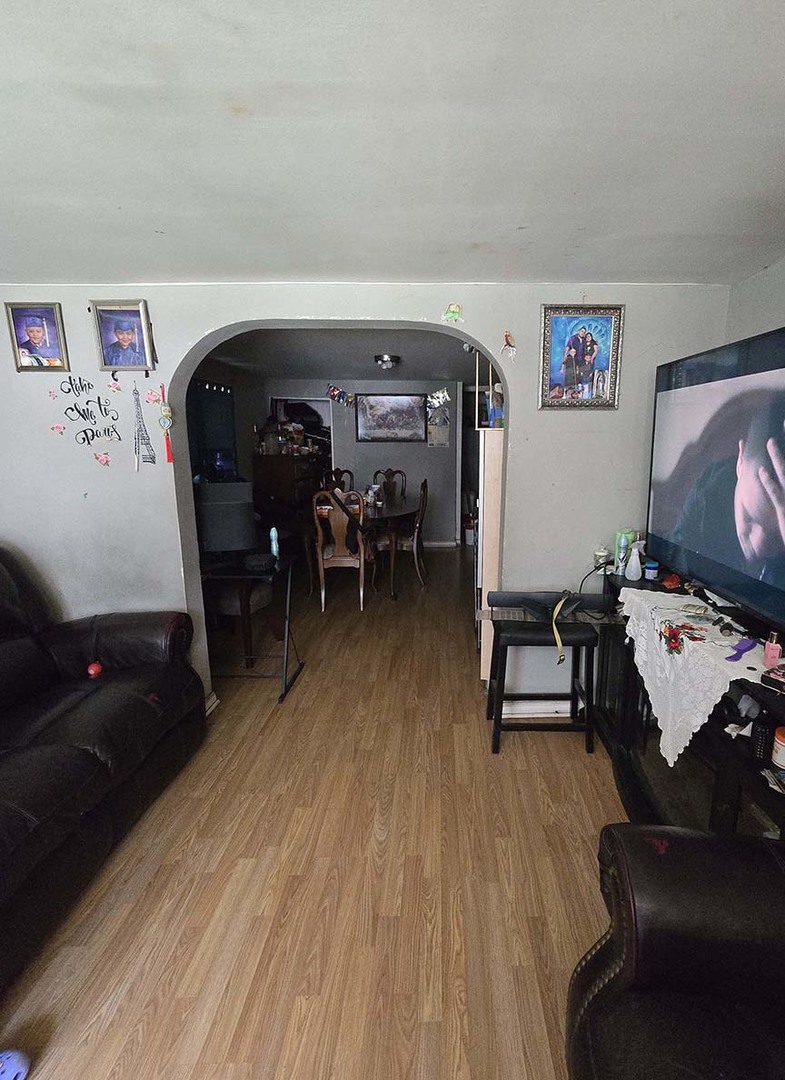 4602 N Karlov Avenue Property Photo 15