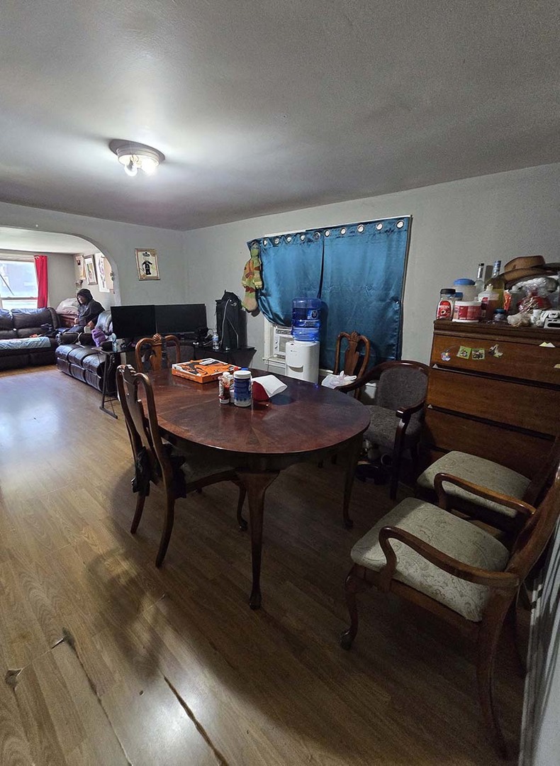 4602 N Karlov Avenue Property Photo 16