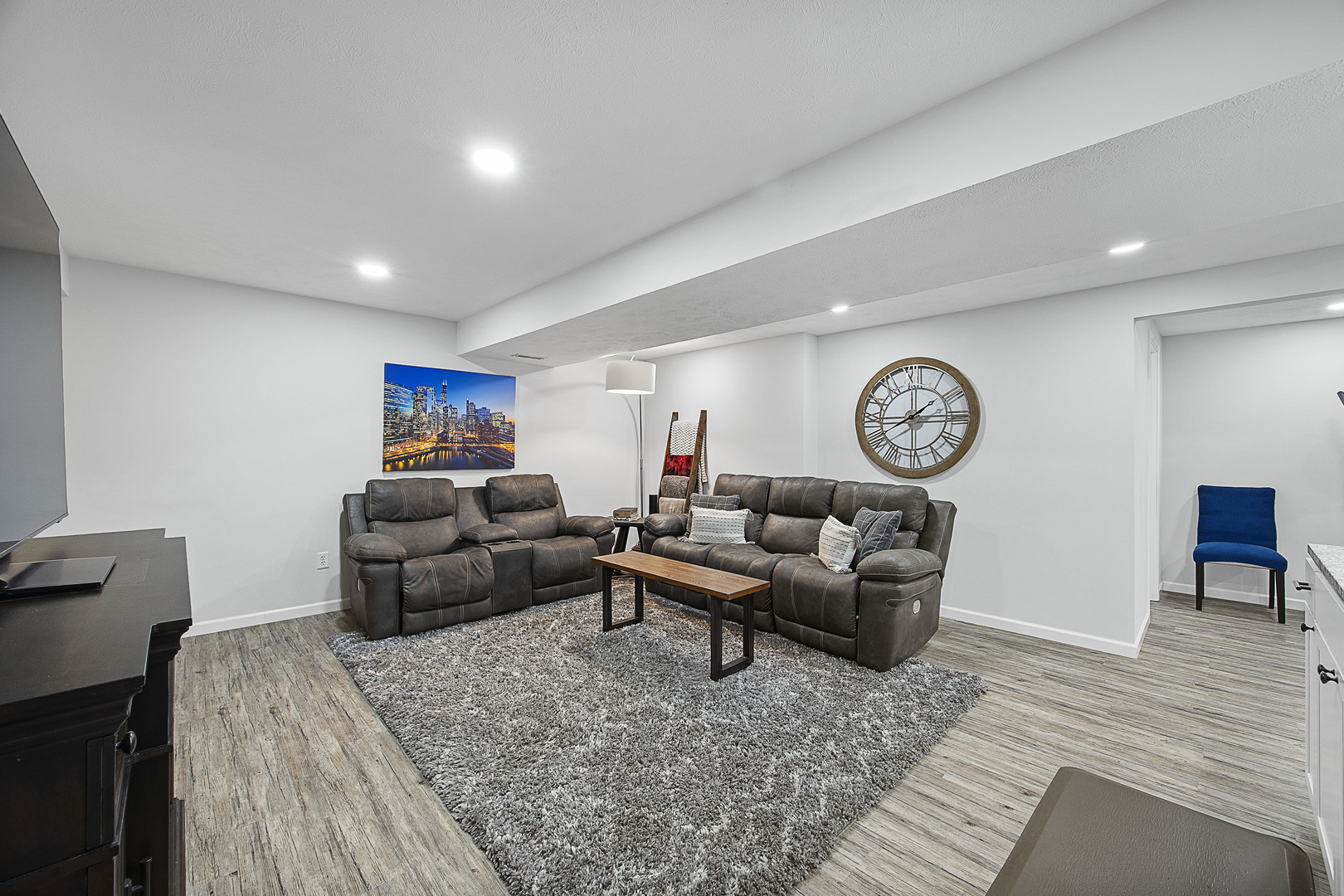 2911 Breezewood Boulevard Property Photo 30