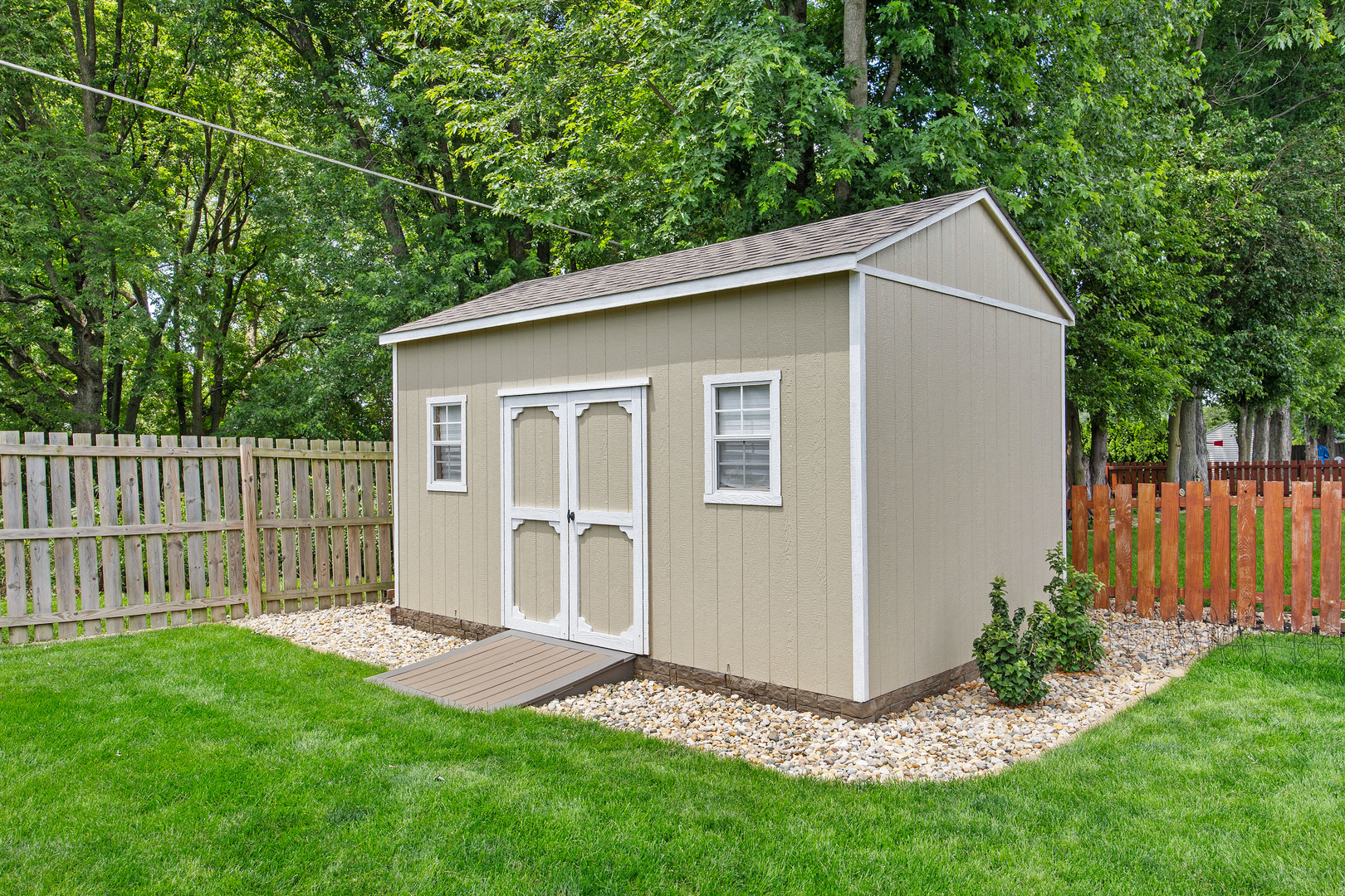 2911 Breezewood Boulevard Property Photo 39