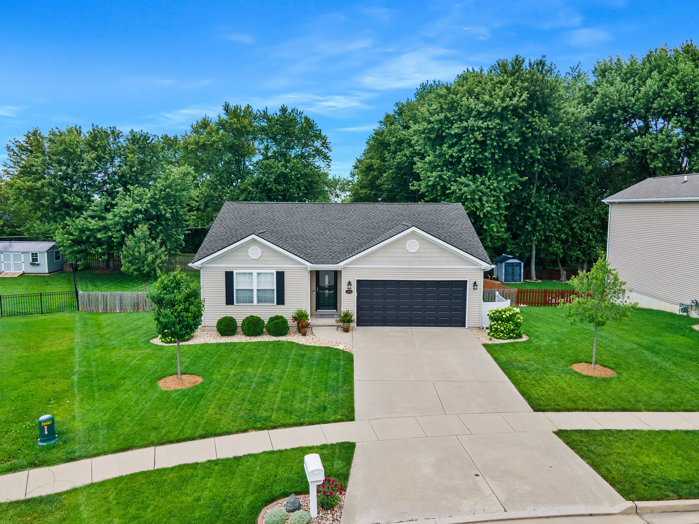 2911 Breezewood Boulevard Property Photo 59