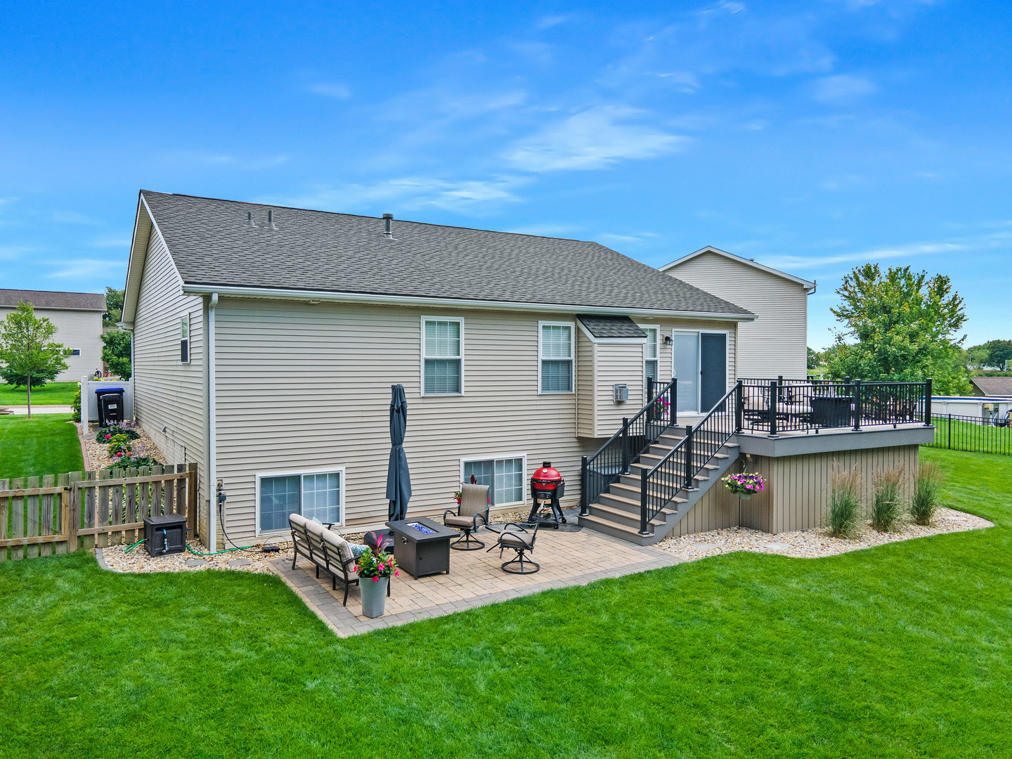 2911 Breezewood Boulevard Property Photo 65