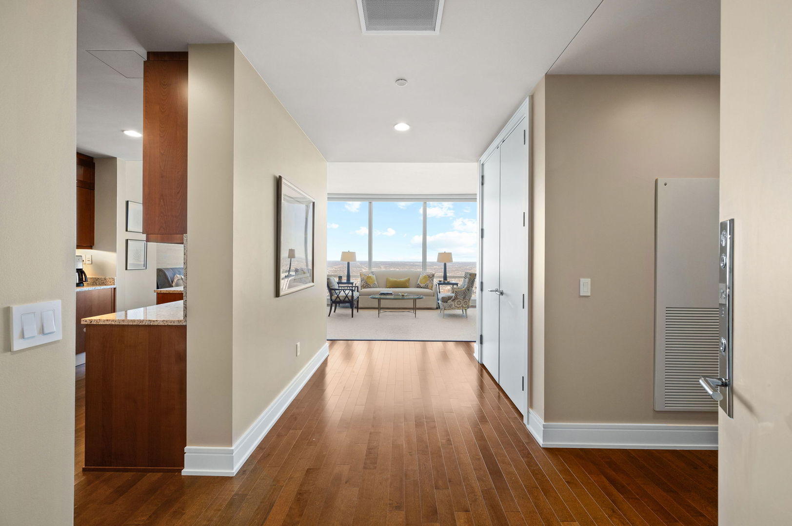 401 N Wabash Avenue 79b Property Photo 2