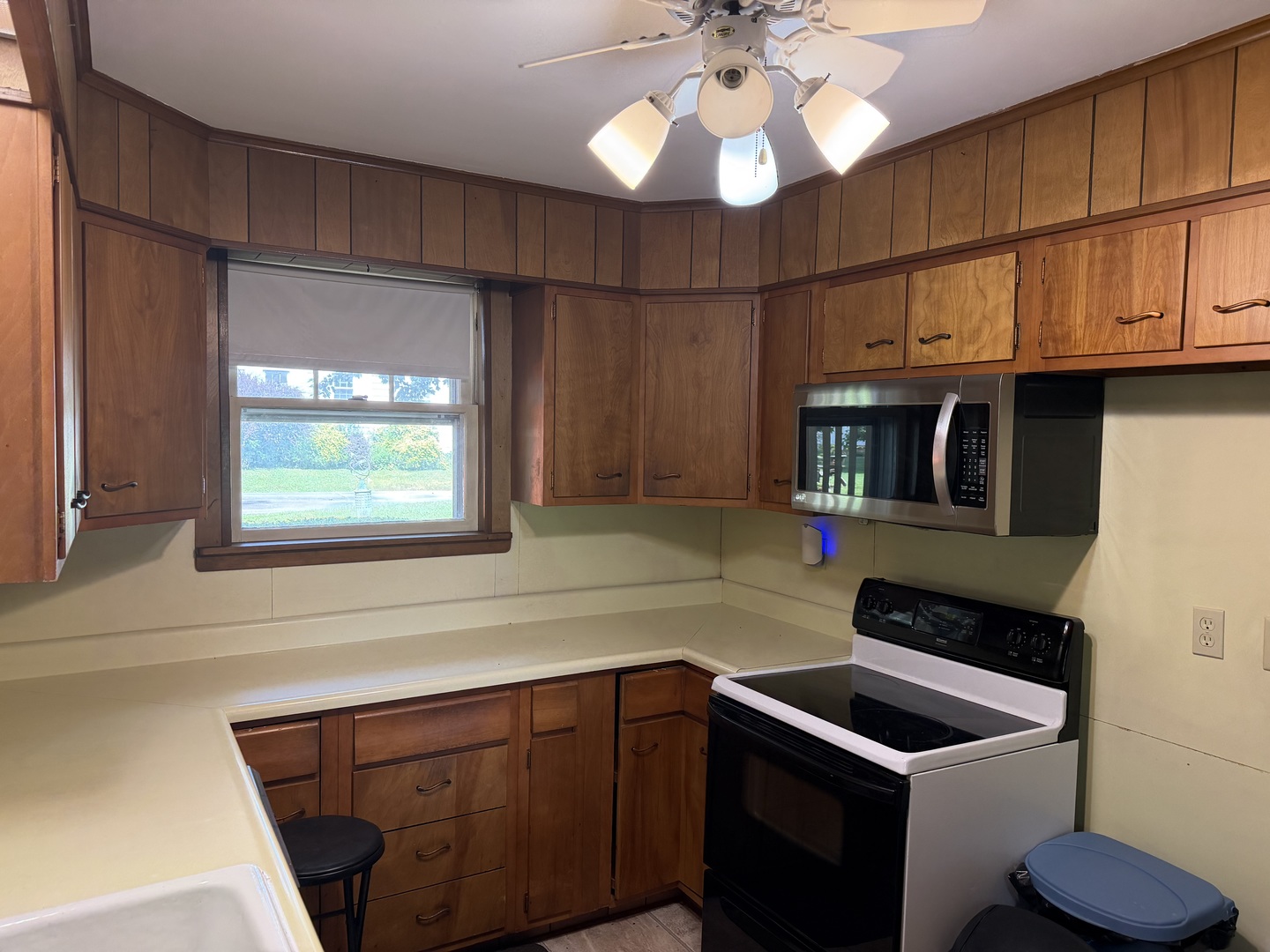 110 E Kaskaskia Street Property Photo 7
