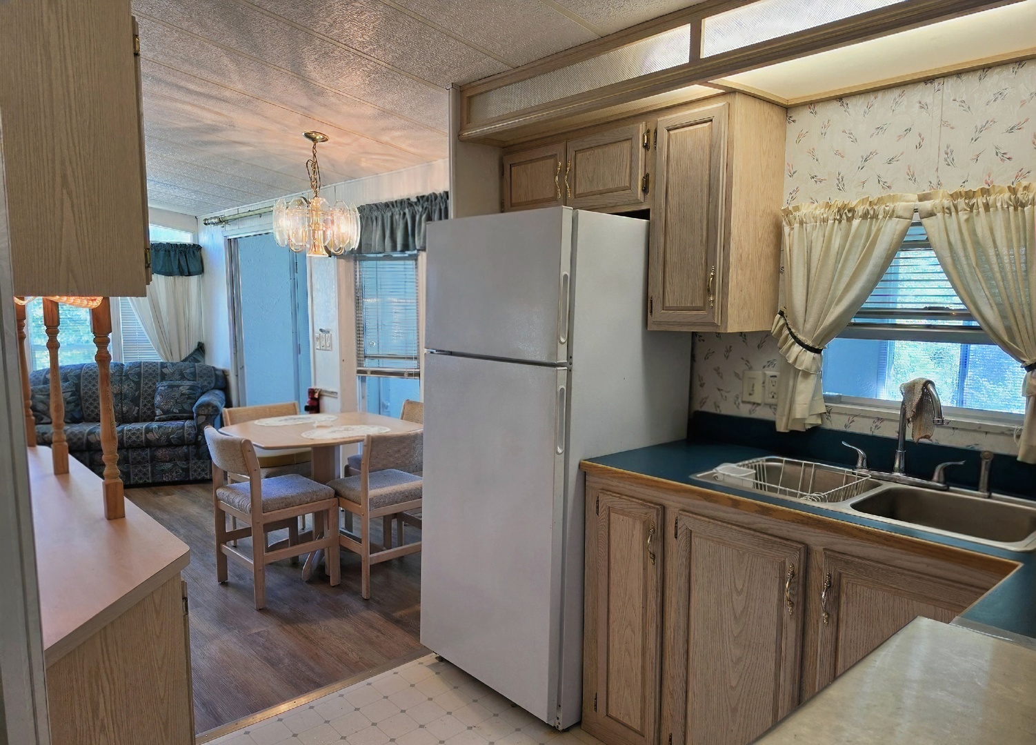 41 Thornridge Property Photo 10
