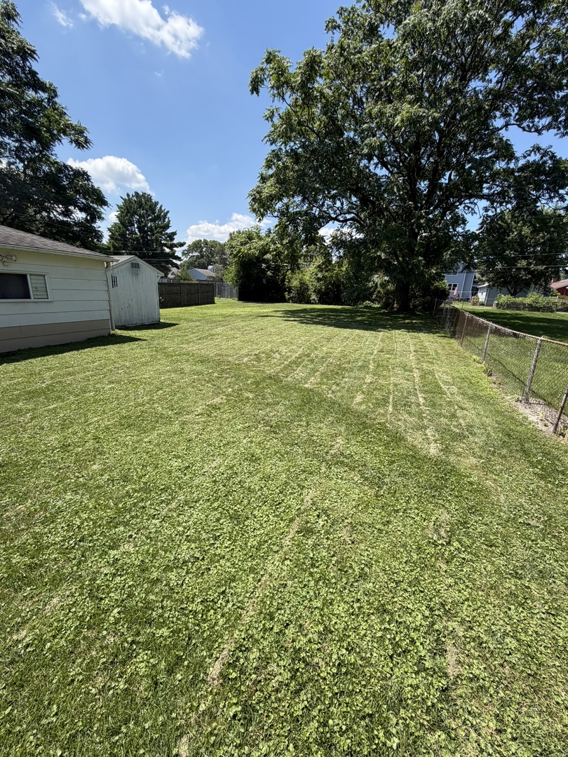 358 N Fairfield Avenue Property Photo 16