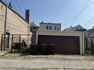 648 E 92nd Street Property Photo 3