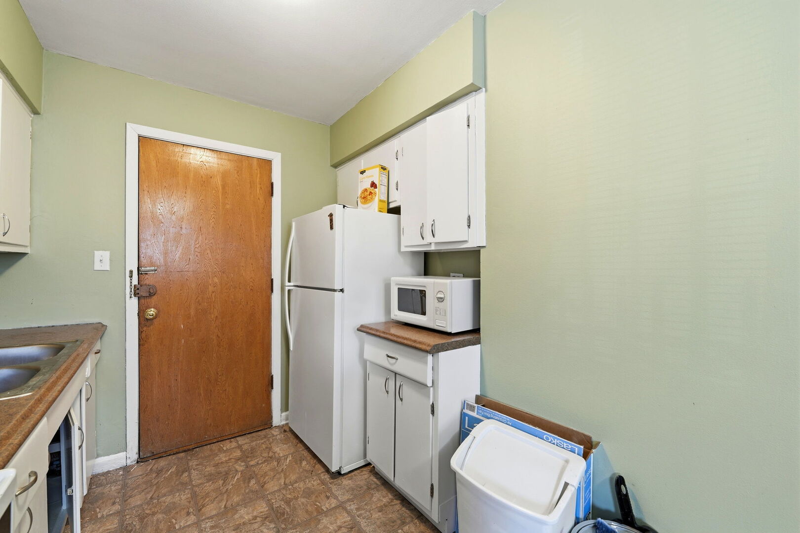 1609 Howard Street 2 Property Photo 9