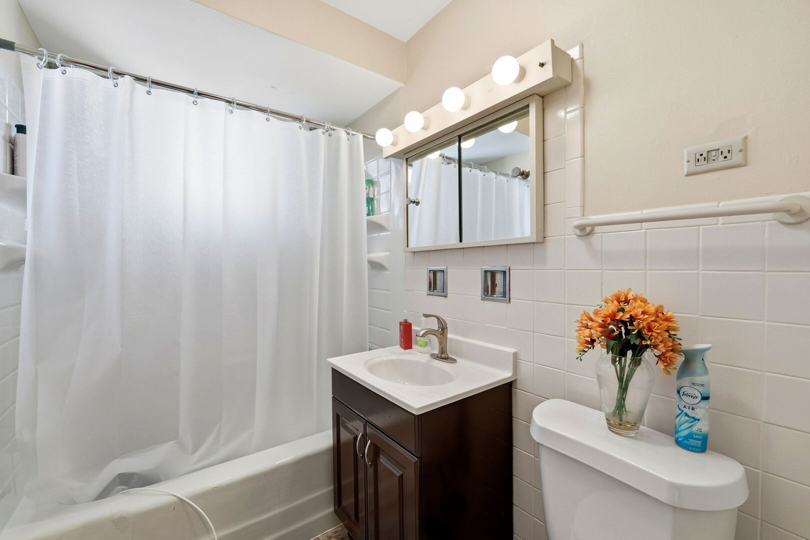 1609 Howard Street 2 Property Photo 12