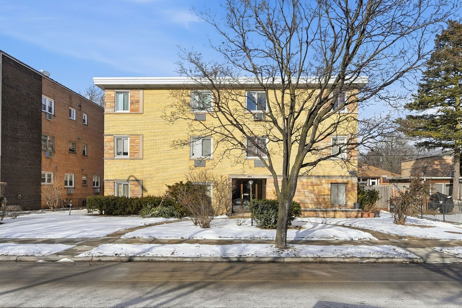 1609 Howard Street 2 Property Photo 18
