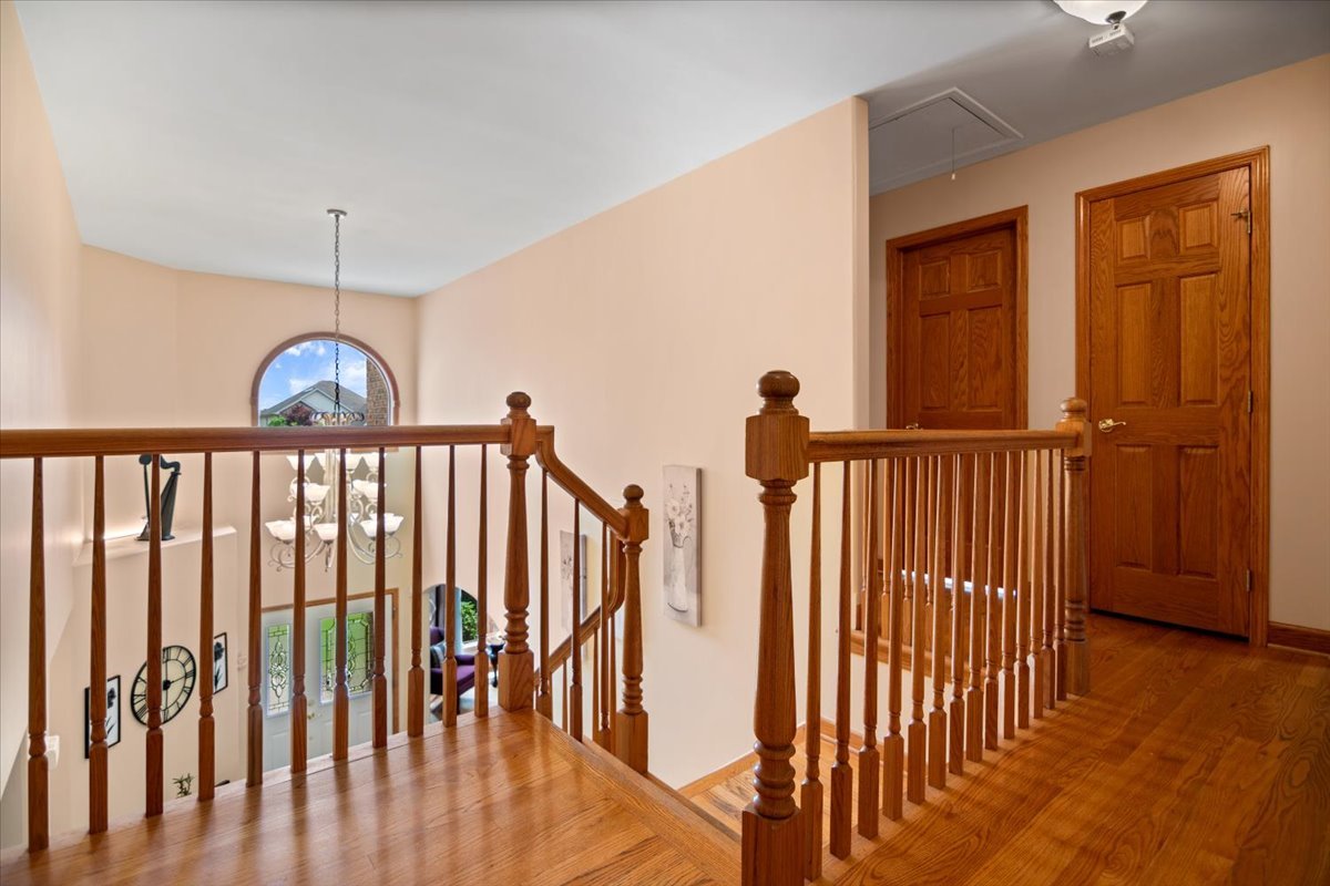 604 S Beverly Avenue Property Photo 18