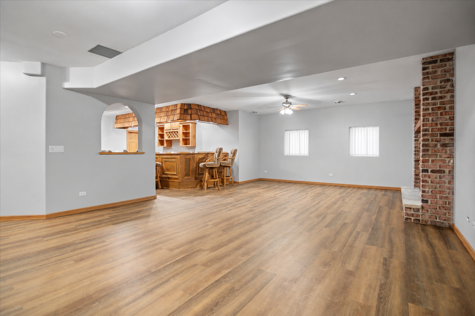 604 S Beverly Avenue Property Photo 22
