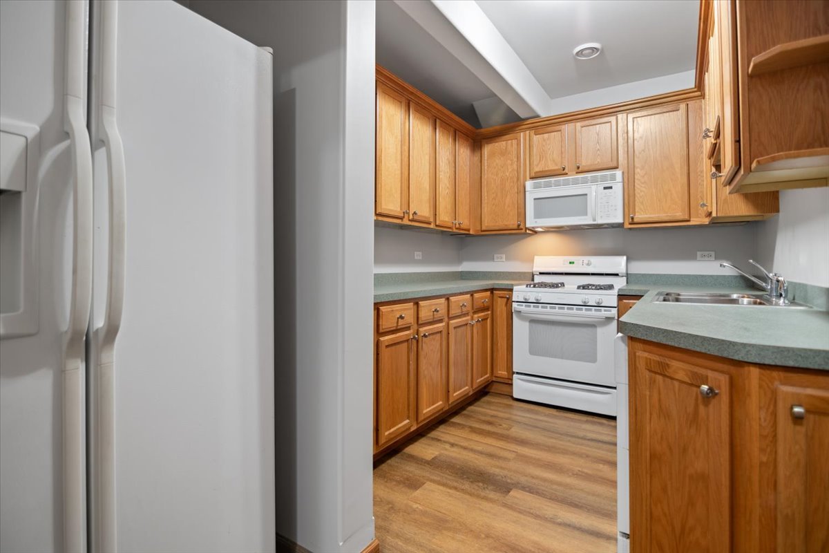 604 S Beverly Avenue Property Photo 26