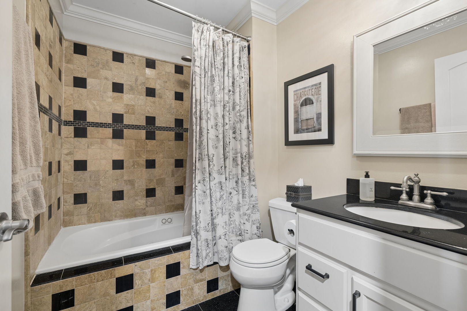 106 Queens Cove 106 Property Photo 13