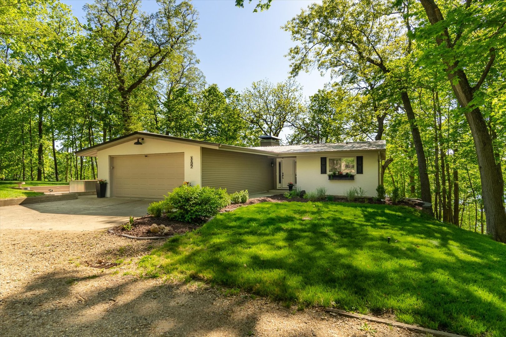 1127 Loganberry Lane Property Photo 1