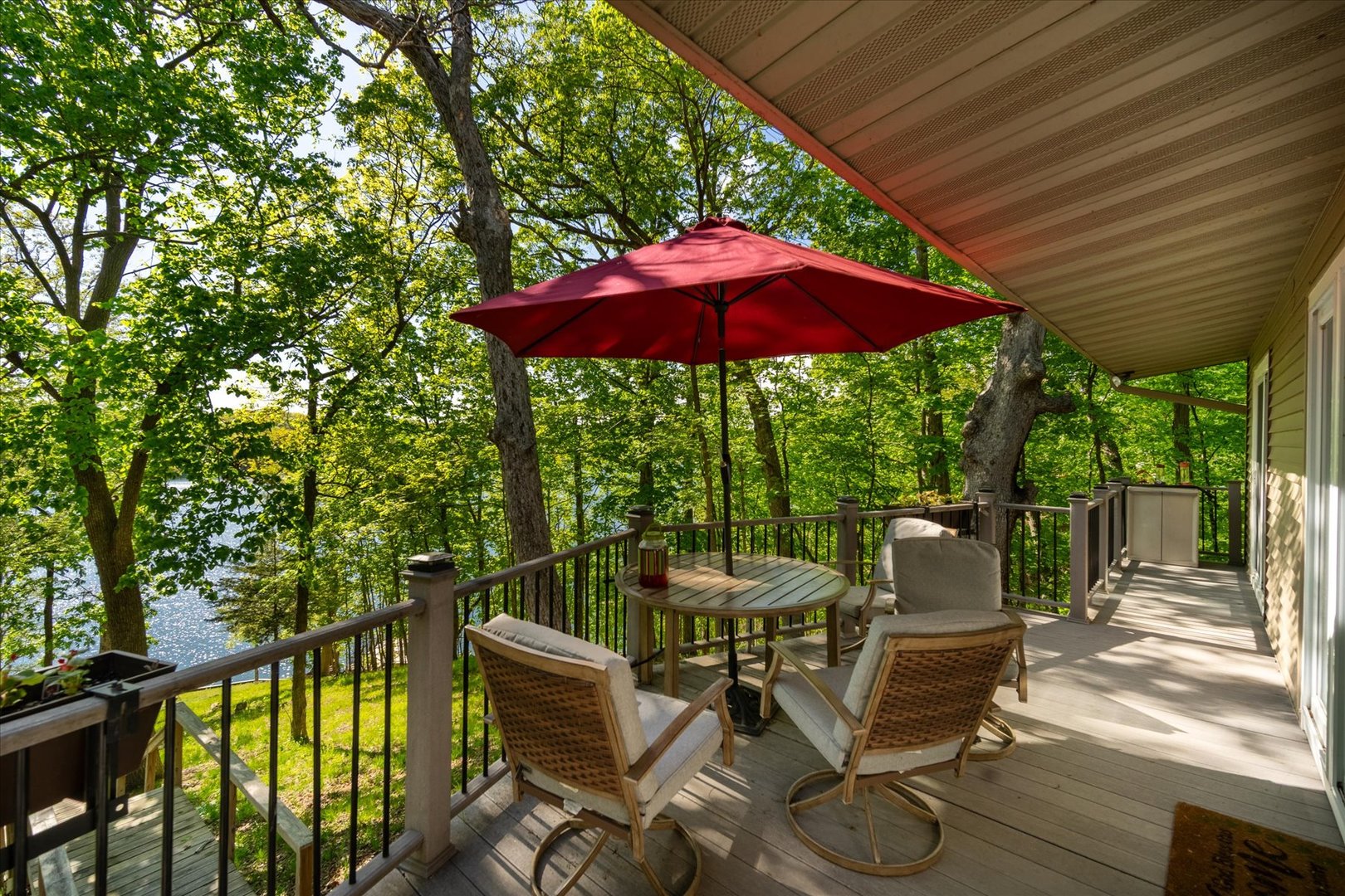 1127 Loganberry Lane Property Photo 4