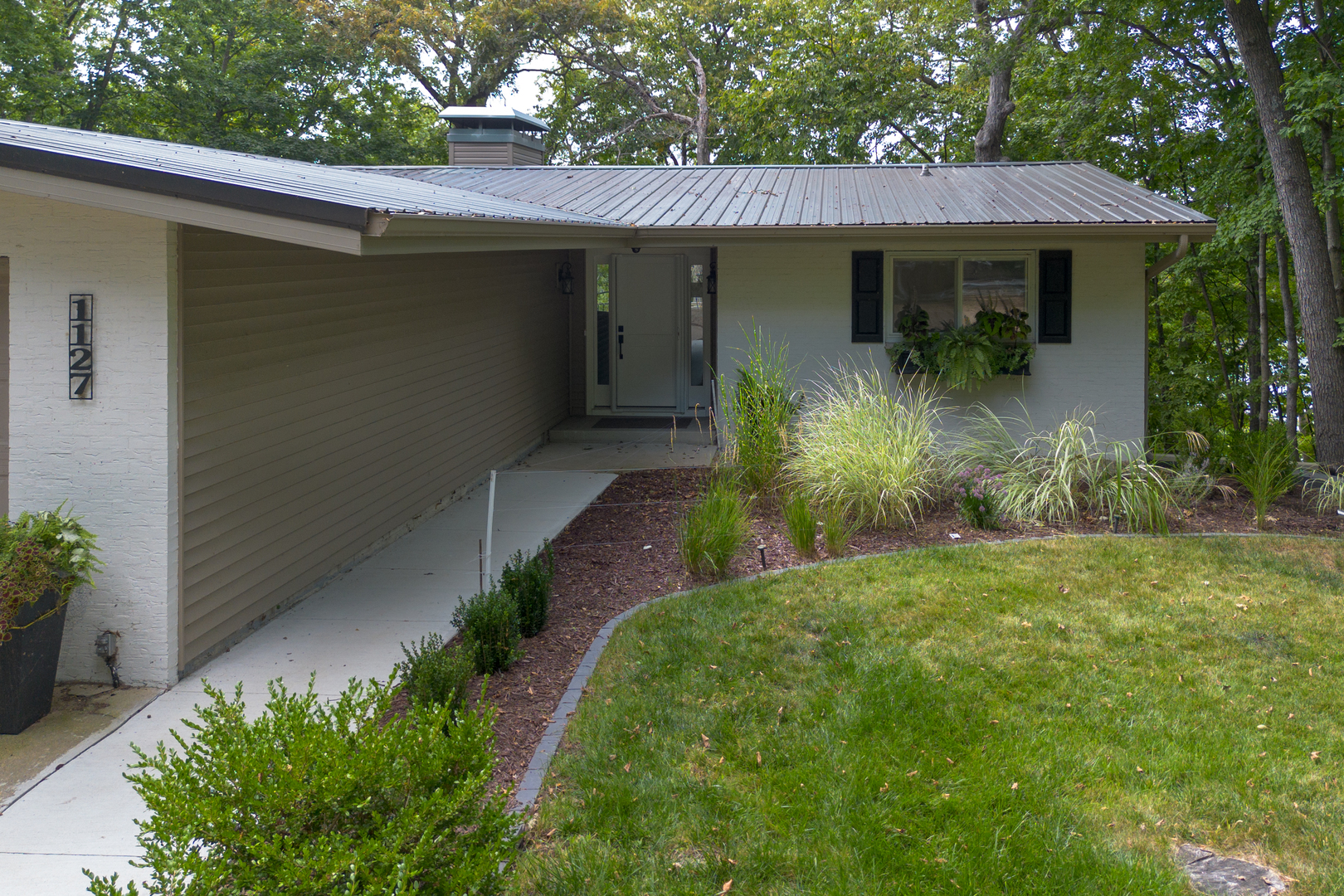1127 Loganberry Lane Property Photo 29