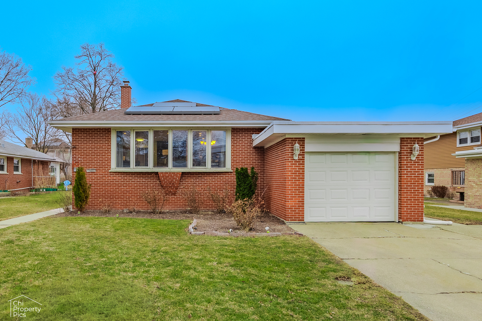 9113 Belleforte Avenue Property Photo 1
