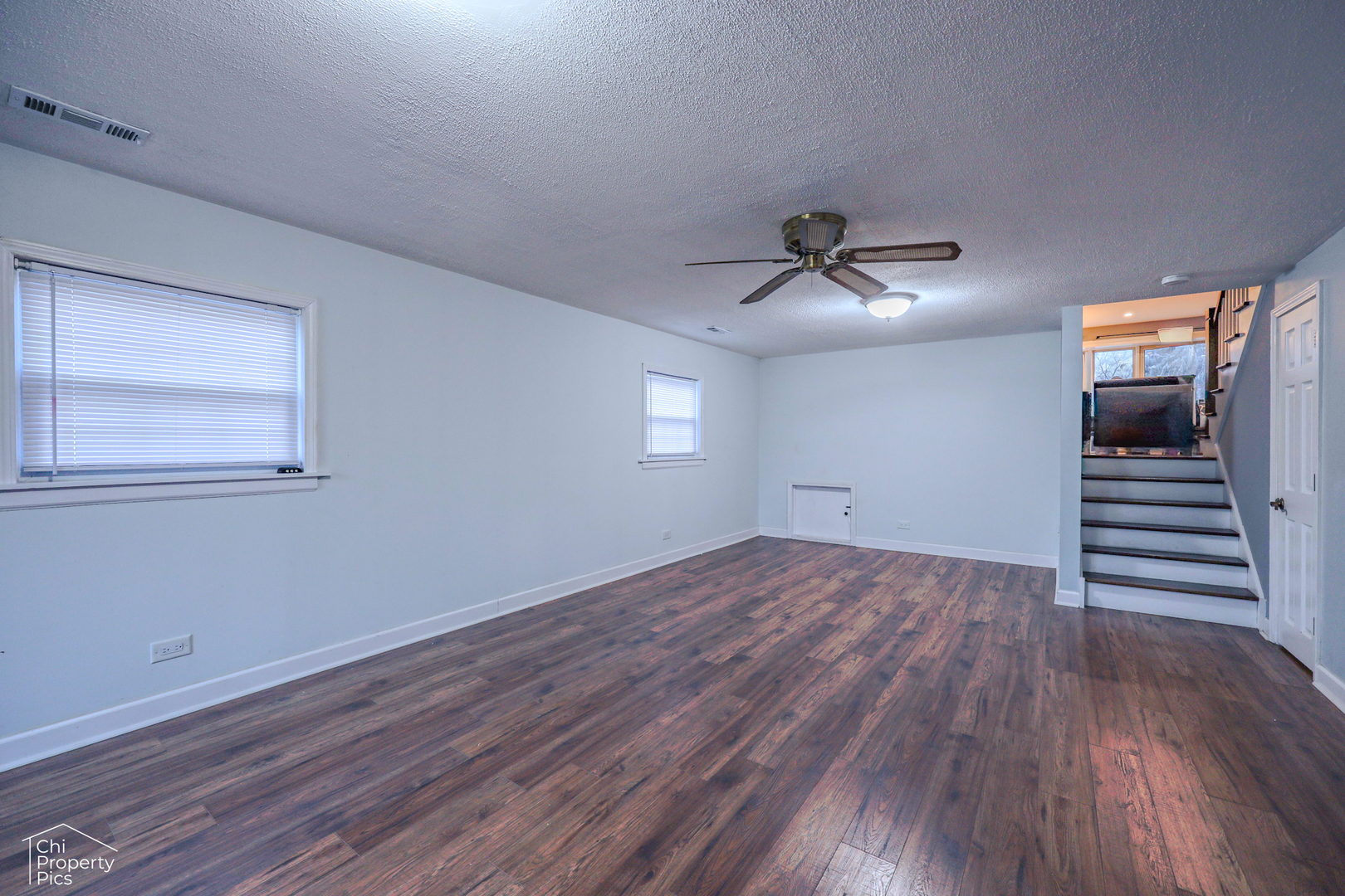 9113 Belleforte Avenue Property Photo 8