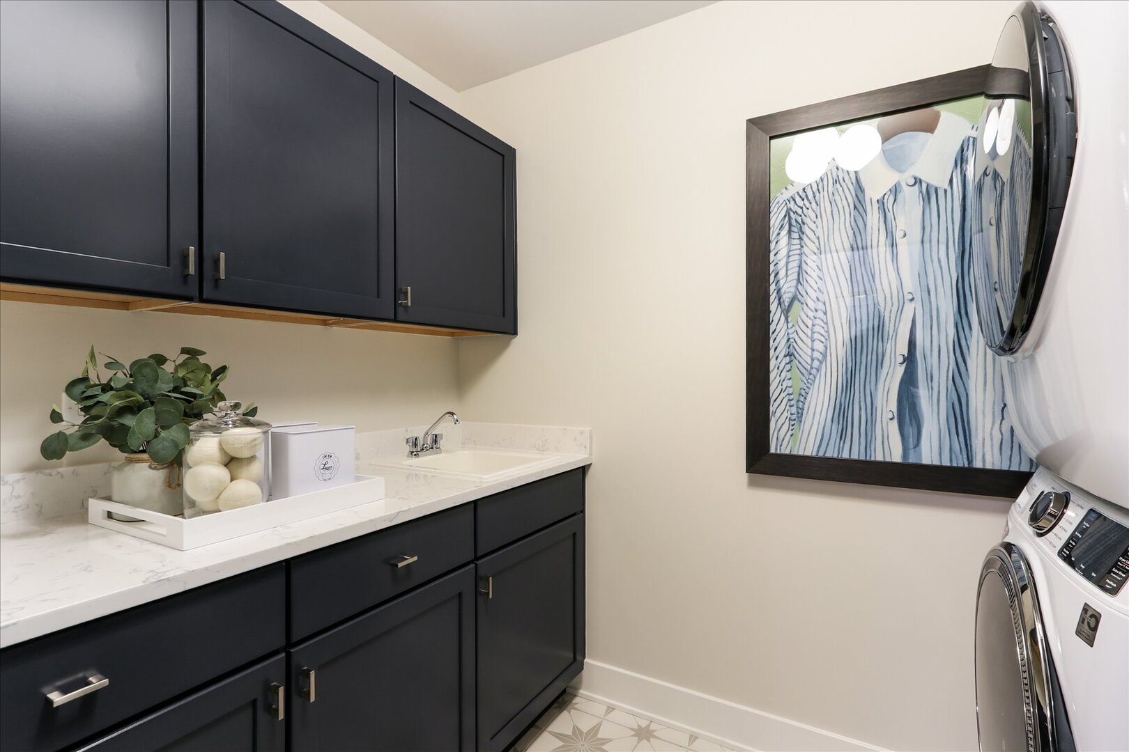 404 Edgeworth Place Property Photo 17