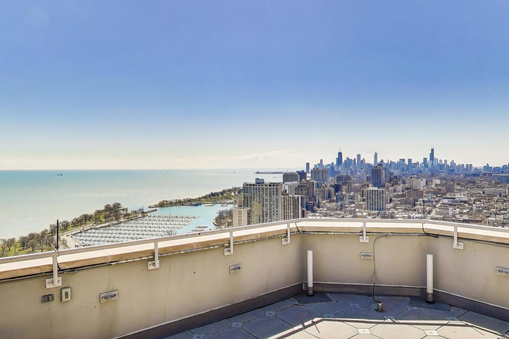 3660 N Lake Shore Drive 909 Property Photo 19