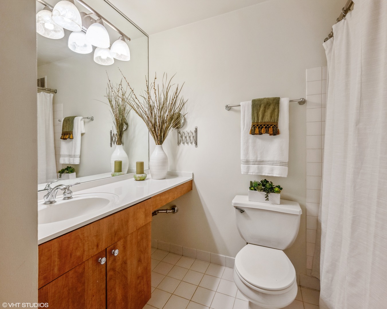 474 N Lake Shore Drive 2007 Property Photo 8