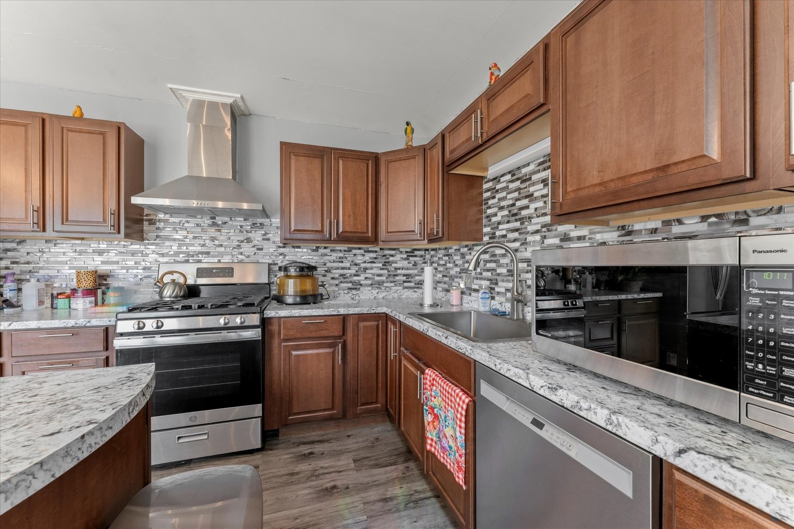 1416 Scottsdale Drive Property Photo 10
